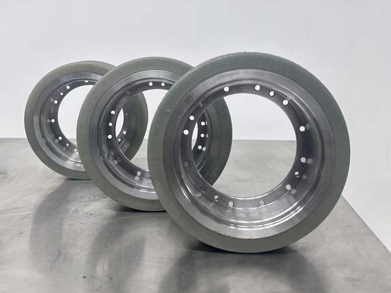 Anti-slip wheels for AGV carts in the ham sausage workshop